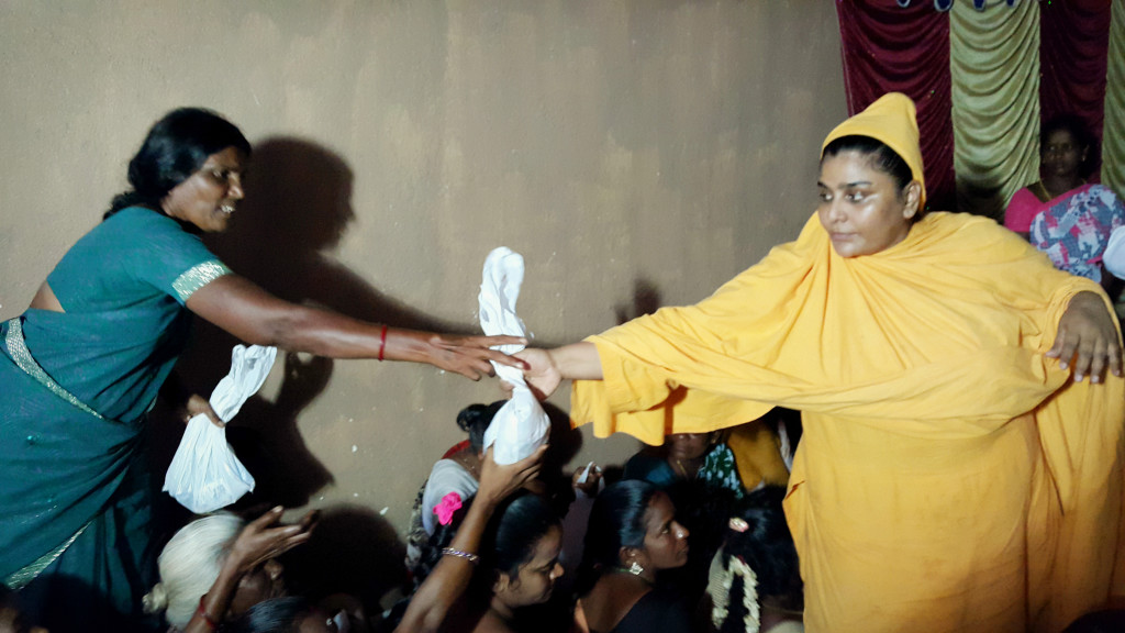 President of the Sri Jai Sathya Mission, Sri Jayanthi Kumaraswami, reaches out to women in need